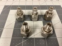 SWAGELOK CONNECT COUPLER 316 LOT OF 5 (LQS10D)