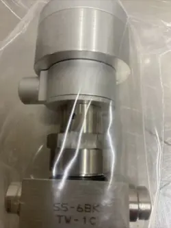 SWAGELOK NUPRO STAINLESS