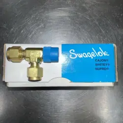 1 - CRAWFORD SWAGELOK BRASS TEE FITTING, 1/4