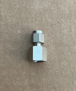 SWAGELOK  1/8