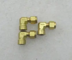 ELBOW FITTING B-400-8-2