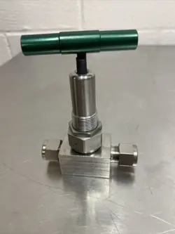 SWAGELOK NUPRO SS-6BK  STAINLESS STEEL SHUT OFF VALVE