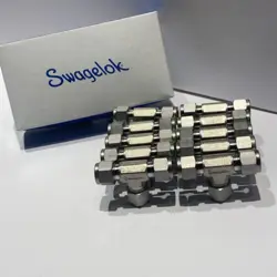 SWAGELOK SS-600-3 UNION TEE 3/8 TUBE 3 PORTS BOX OF X10 NEW IN BOX ⚡️✅