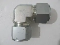 S-3200-9 FITTING