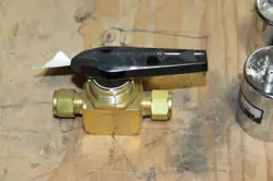 SWAGELOK B-45S8 BRASS BALL VALVE 12 CV, 1/2 IN.