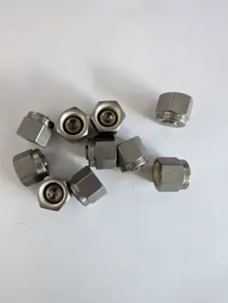 10-SWAGELOK STAINLESS STEEL TUBE PLUG FITTING, 1/4