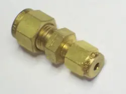 1- SWAGELOK BRASS COMPRESSION UNION REDUCER, 1/4