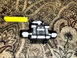 3 NEW SWAGELOK VLV, STEAM SERIES SS-S63PS8 STEAM SERVICE 1/2” BALL VALVES NEW