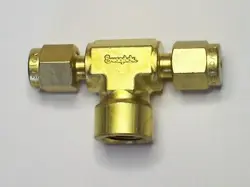 1 - SWAGELOK BRASS BRANCH TEE FITTING,  1/8