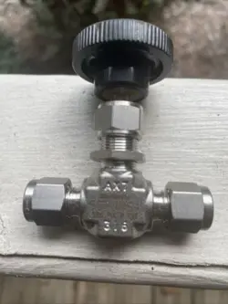 SWAGELOK SS-1RS4 STAINLESS