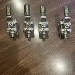SWAGELOK STAINLESS STEEL 3-PIECE 60 SERIES BALL VALVE, 1/4