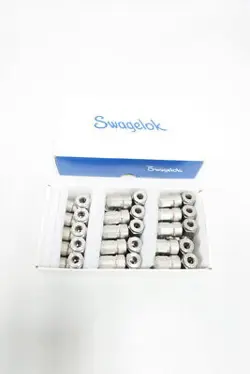 SWAGELOK SS-400-8-2