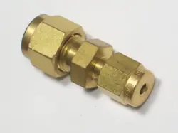 1- SWAGELOK BRASS UNION REDUCER, 1/4