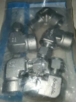 90 ELBOW SS-600-8-8