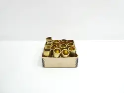 BOX OF 13 SWAGELOK B-810-R-16 BRASS PIPE REDUCER 1IN NPT 1/2IN TUBE