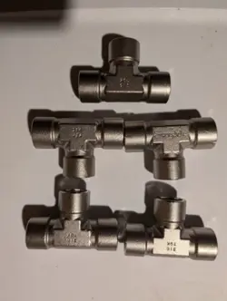 NPT SS-8-T LOT