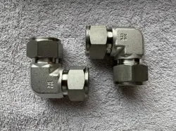 LOT OF 2: SWAGELOK SS-1210-9, 3/4