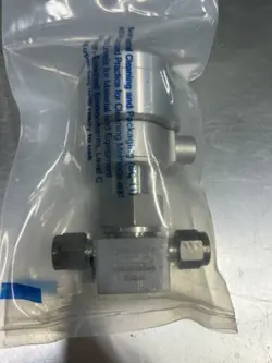 SWAGELOK SS-4BK-1C / SS4BK1C 1/4” TUBE VALVE STAINLESS STEEL
