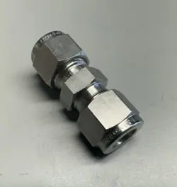 DK-LOK UNION FITTING 3/8” TUBE SS 316 SWAGELOK REF # SS-600-6