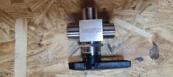 SWAGELOK WHITEY SS-44XF6 3-WAY BALL VALVE 40 SERIES