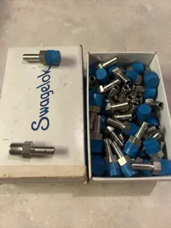 2 PACKS SWAGELOK SS-4-TA-1-2 STAINLESS PIPE ADAPTER 1/4IN TUBE X 1/8IN NPT 24SET