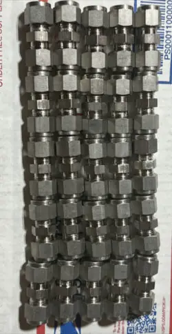 NEW LOT OF  (25) SWAGELOK SS-600-6  STAINLESS 3/8” UNION
