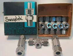 8 SWAGELOK SS TEE, 1/2