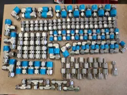 SWAGELOK STAINLESS STEEL COMPRESSION FITTING LOT SS 316SS 110 PIECE LOT