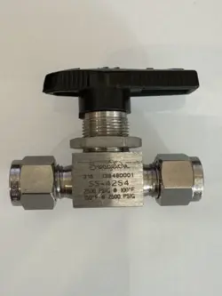 SWAGELOK SS-43S4 1/4