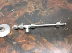 NUPRO SWAGELOK SS-4BRG-TW STAINLESS BELLOWS VALVE PLUS SOME FITTINGS?