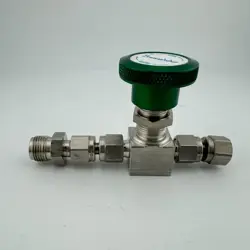 SWAGELOK STAINLESS STEEL BELLOWS SEALED VALVE 1/4” TUBE FITTING SS-4H