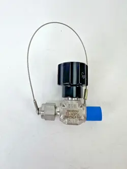 SWAGELOK SS-14DPS4 SS INTEGRAL BONNET NONROTATING STEM VALVE