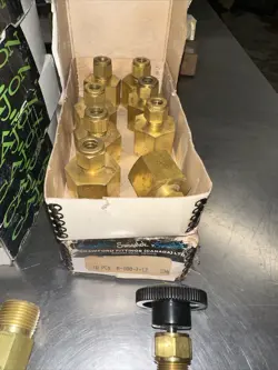 VALVES SWAGELOK