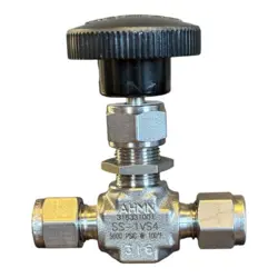 SWAGELOK NEEDLE  VALVE SS-1VS4