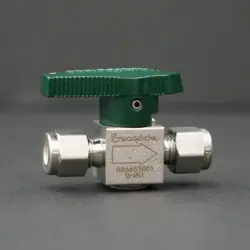 SWAGELOK SS-4P4T PLUG VALVE 1/4