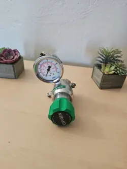 😎 SWAGELOK STAINLESS STEEL   WIKA PRESSURE REGULATOR KPR1ERB412A20000