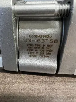 SWAGELOK SS-63TS8 BALL