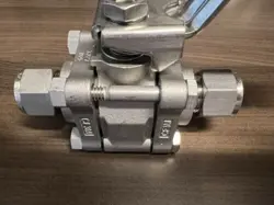 SS-63TS8 BALL VALVE