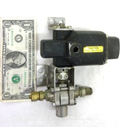 USED - WHITEY SWAGELOK 3-WAY BALL VALVE 1/4