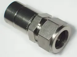 1 - SWAGELOK STAINLESS STEEL TUBE REDUCER, 3/4
