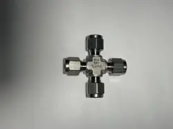 SWAGELOK 316 SS UNION CROSS FITTING, 1/4 IN. OD TUBE, SS-400-4