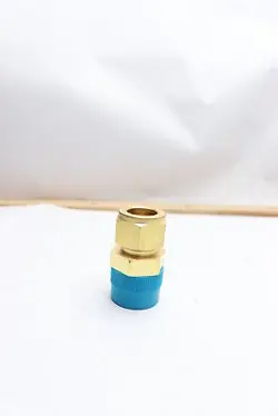 SWAGELOK TUBE FITTING MALE CONNECTOR 5/8