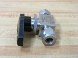 SS-43S6 BALL VALVE