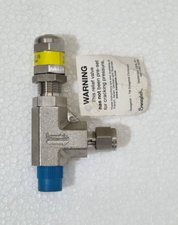 SWAGELOK SS-RL3M4-S4 LOW PRESSURE PROPORTIONAL RELIEF VALVE, 1/4