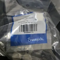 LOT OF 16 SWAGELOK SS-400-PBLBQ 316 SS PLUG FOR 1/4 IN. TUBE FITTING FNSP