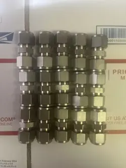 BRAND NEW SWAGELOK 1/2”  UNIONS LOT OF 15 SS-810-6