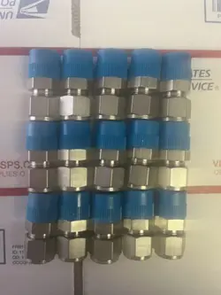 BRAND NEW SWAGELOK 1/2” MALE CONNECTORS LOT OF 15 SS-1810-1-8