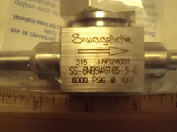 SWAGELOK NUPRO VALVE