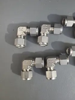 SS-600-9 STAINLESS STEEL