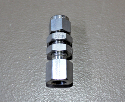 SWAGELOK BULKHEAD FITTING  1/4